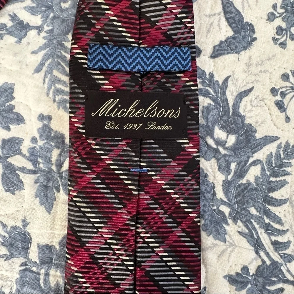 Michelsons Seven Fold Tie Red Black Gray Plaid Silk 58” x 3” Preppy Academic